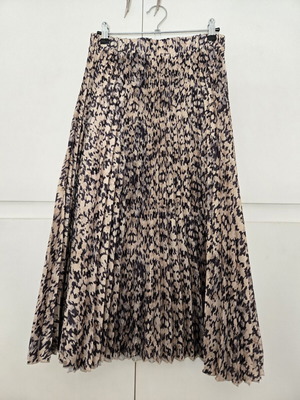 H&M Pleated Midi Skirt like new, animal print, size S