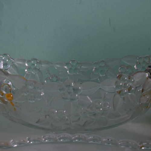 Vintage glass fruit bowl and nut tray set like new