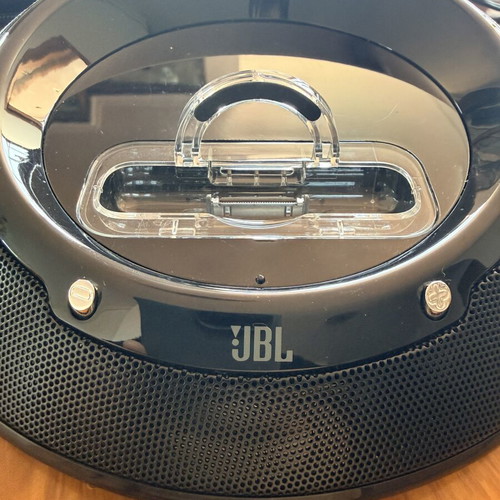 JBL On Stage IIIp speaker dock for iPod iPhone with remote and case