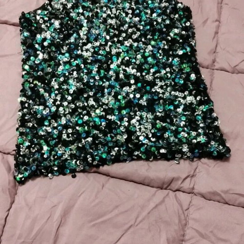 Women's top with sequins new, size Small, multicolor