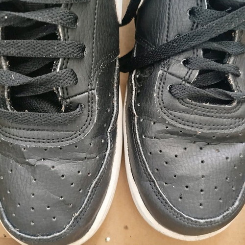 Nike athletic shoes used, size 44, black