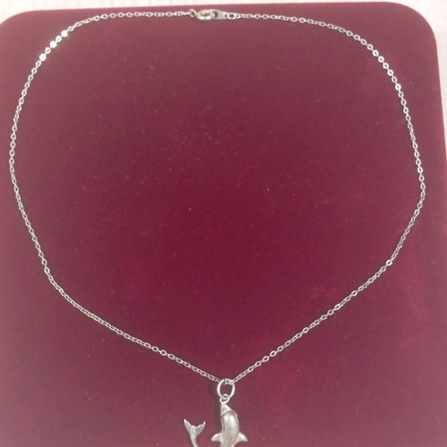 Silver chain with dolphin pendant 925 like new