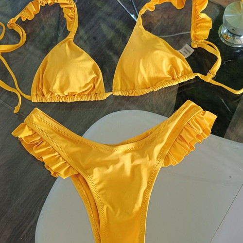 Valeria Beach Bum bikini new, size Small, yellow