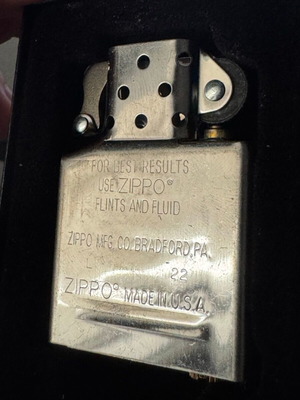 Zippo replacement insert new with regular flame
