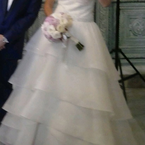 Wedding dress like new, handmade with embroidery on back, white, size S