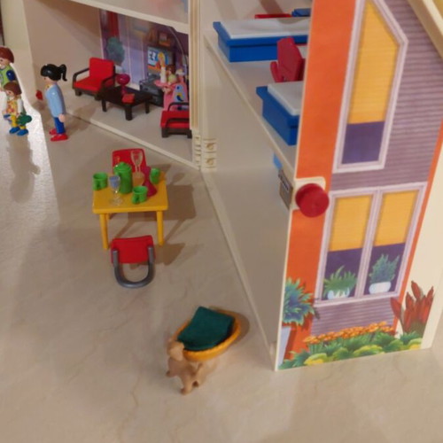 Playmobil Dollhouse modern dollhouse suitcase like new for ages 4-10