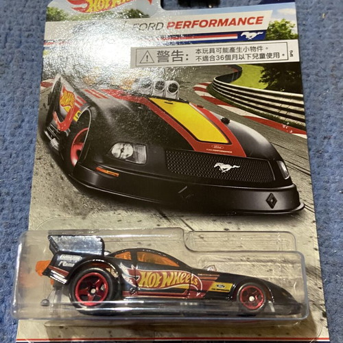 Hot Wheels 2015 Ford Performance Set like new