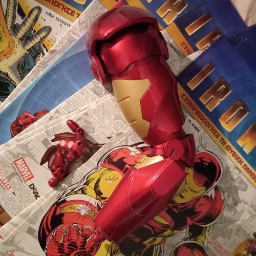 Iron Man armor hand used from Deagostini
