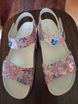 Lelli Kelly girls' sandals size 35 new with floral design