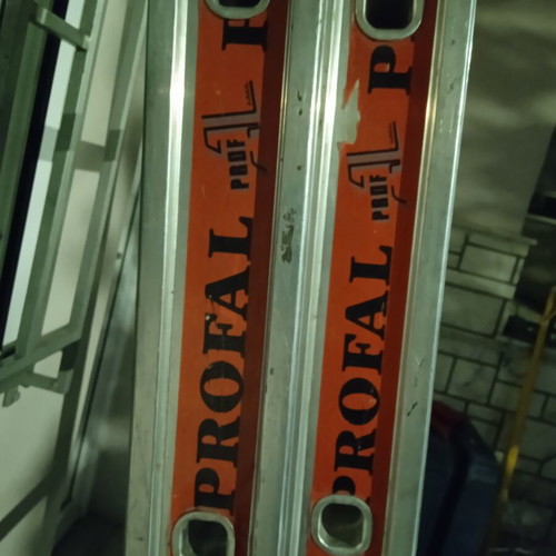 Profal double aluminum ladder 2x9 like new