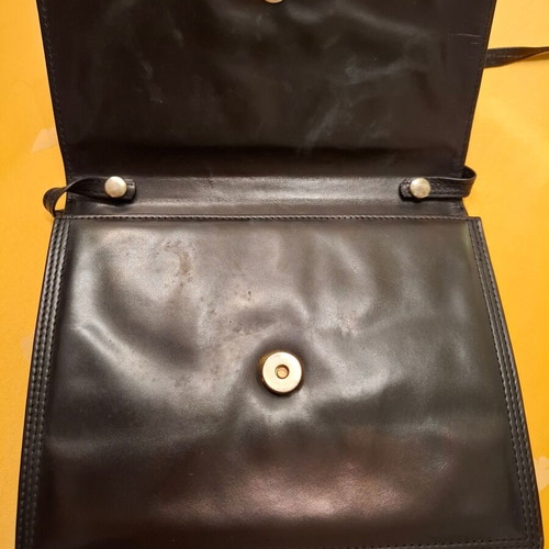 Vintage leather shoulder bag and clutch like new, black