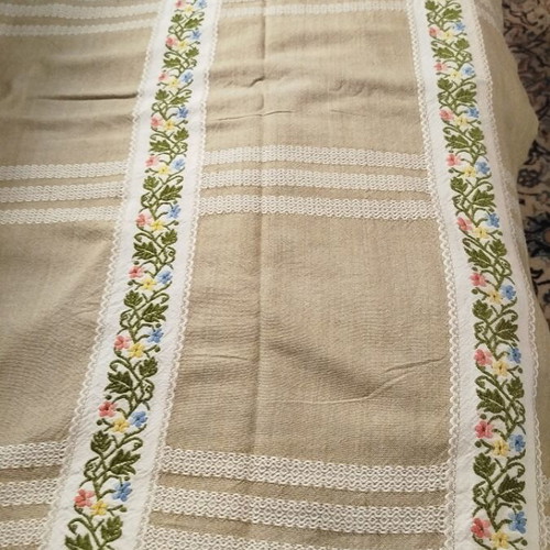 Tablecloth like new 170x120cm