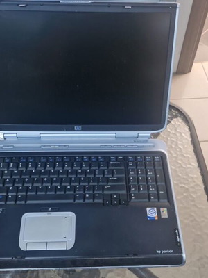 HP Pavilion ZD7000 used vintage laptop for parts only