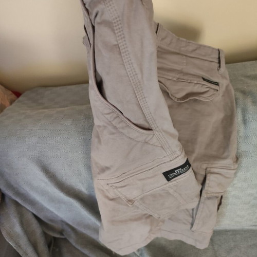 Funky Buddha men's cargo shorts size L, grey beige