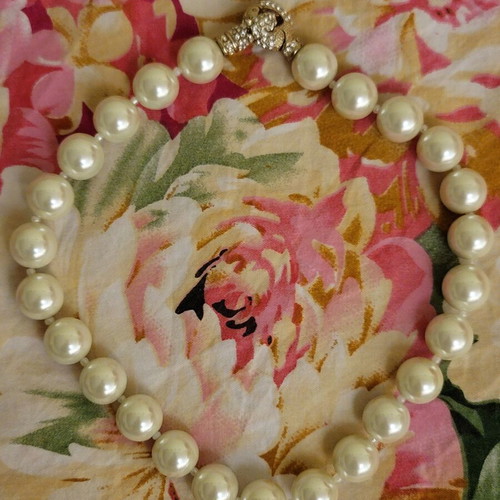 Pearl necklace