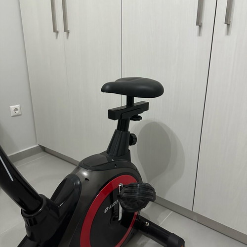 Fitness equipment like new with magnetic system and LCD display
