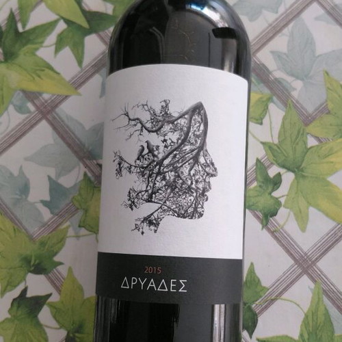 Dry red wine Dryades from Ktima Glinavos new