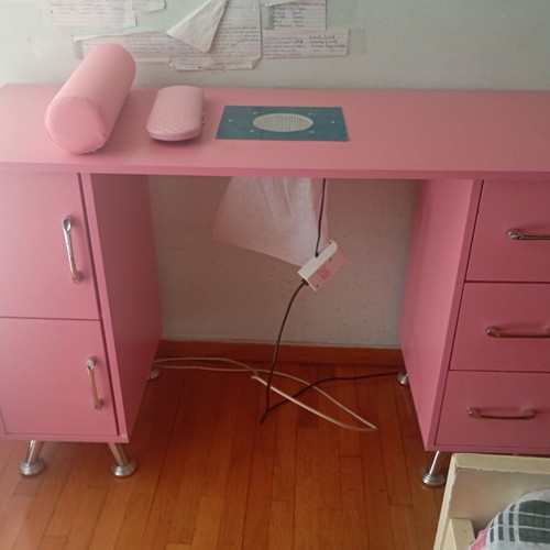 Nail Table like new with built-in extractor