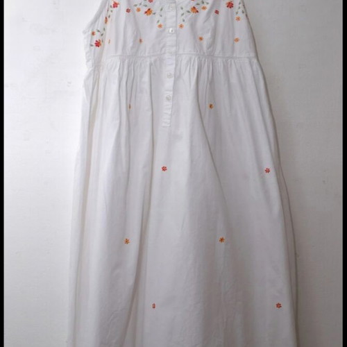 Maxi dress cotton used with floral embroidery Edited M/L