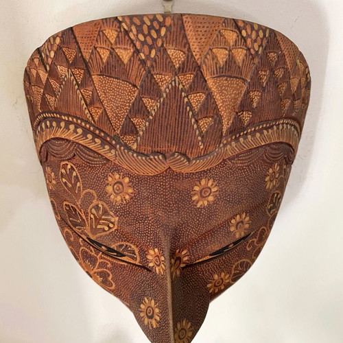 Wooden Batik Handmade Wall Mask with Flowers Indonesian Style like new
