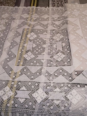 Tablecloth new, size 1.25x1.25