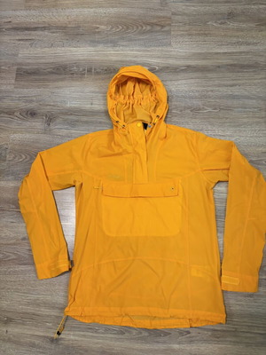 Bergans of Norway Cecilie Microlight Anorak 2025 jacket, like new, size M, yellow