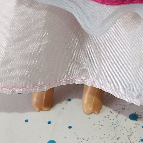 Barbie used, lot of 4 damaged dolls for projects