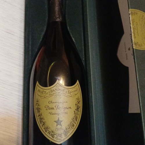 Dom Pérignon Vintage 1996 Champagne new with original box