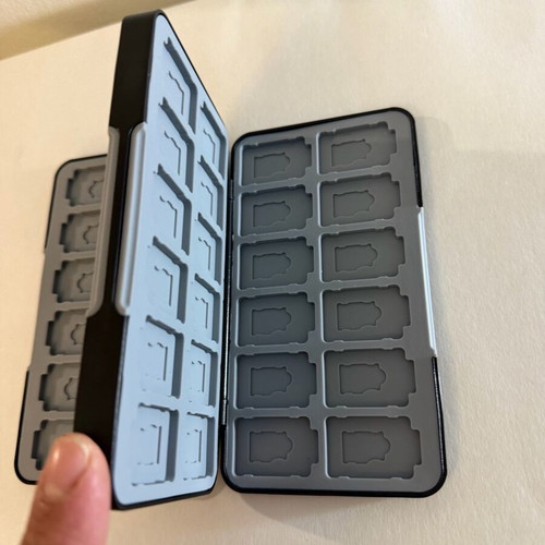 Card cases like new