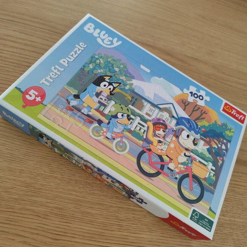 Bluey Puzzle Trefi 100 pieces like new