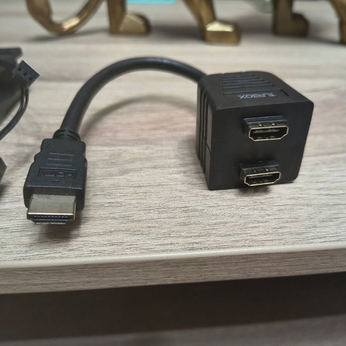 PC fans set of 4 with HDMI splitter like new