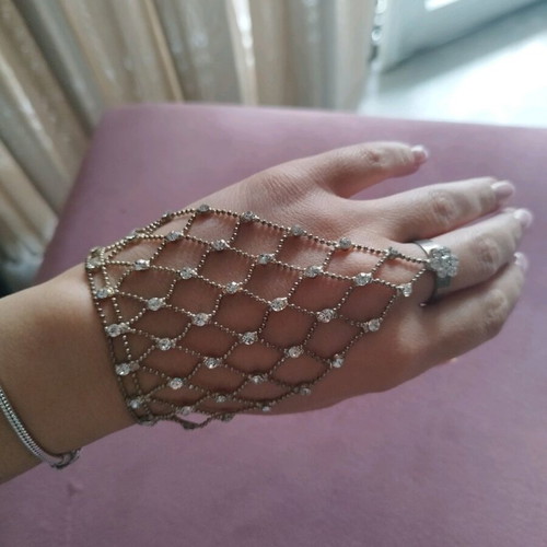 Bracelet ring unused in excellent condition, silver hand jewelry