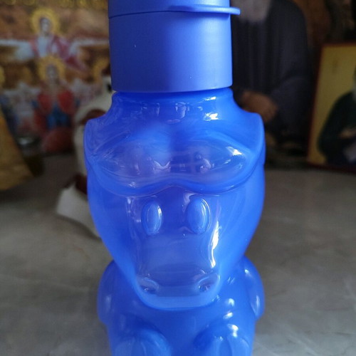 Tupperware 425ml hippopotamus bottle new