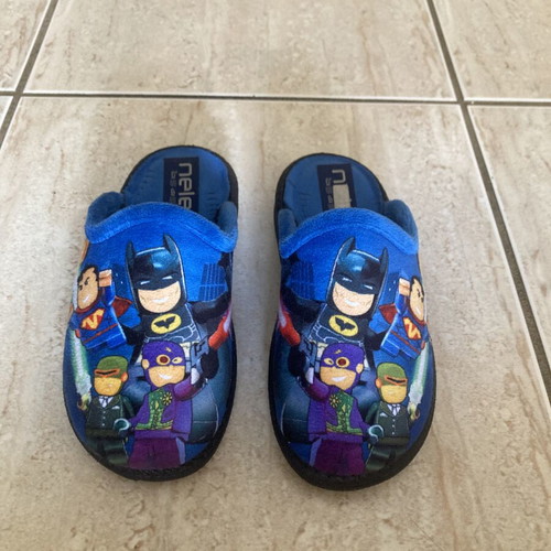 Children's slippers size 29 with superhero design