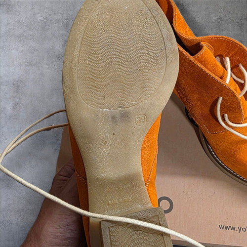 Yokono women's ankle boots size 39 like new, orange suede