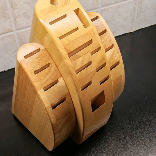 Tupperware Chef Series Deluxe knife block 19 slots new, wooden