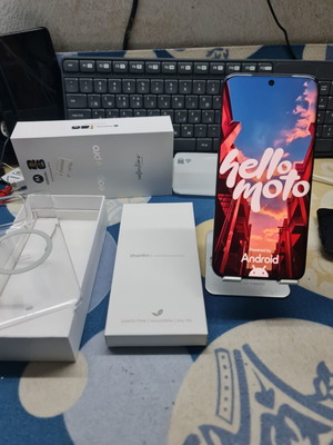Motorola Edge 70 Pro 12/512GB Titan smartphone