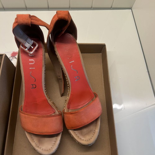 Unisa platform sandals used, size 40, orange