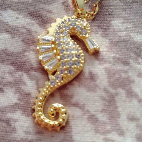 Seahorse necklace made of stainless steel new