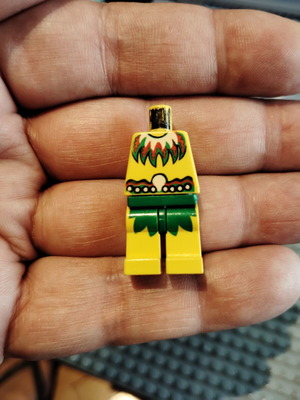 Lego Pirates Islander used minifigure