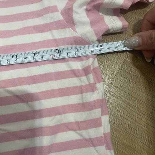 Gant T-shirt like new, size M, white and pink
