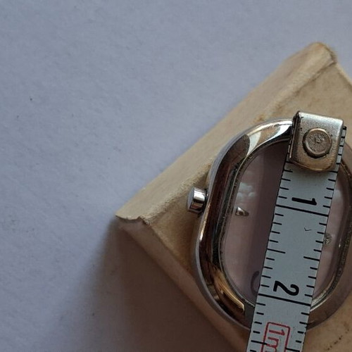 Lorus Quartz watch used, beige and silver, good condition