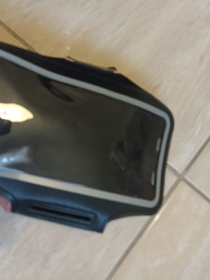 Mobile phone armband case for jogging