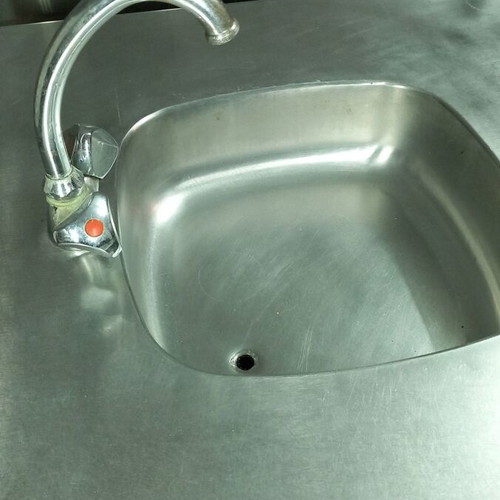 Professional workbench refrigerator used with hydro-cooler