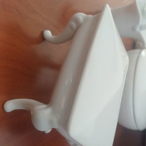Porcelain decoration like new
