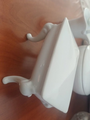 Porcelain decoration like new