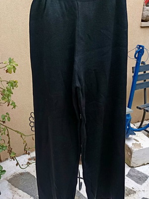 Black knitted pants one size new