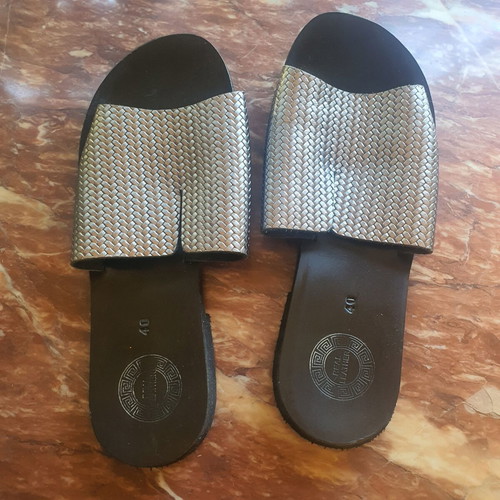 A.L.E. sandals size 40 like new, black and silver