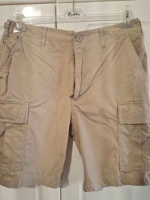 Survivors Cargo Shorts beige 100% cotton like new, EU42