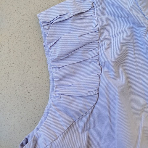 Cotton women's summer blouse S-M like new, white and blue